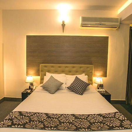 Tropical Daisy Hotell Dhaka Exteriör bild