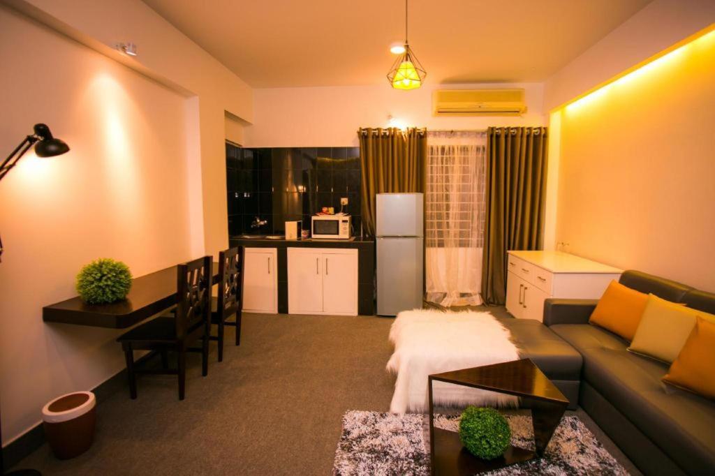 Tropical Daisy Hotell Dhaka Exteriör bild