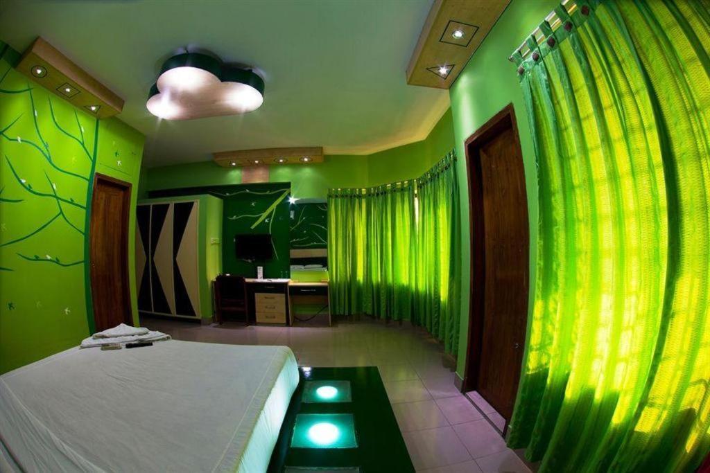 Tropical Daisy Hotell Dhaka Exteriör bild