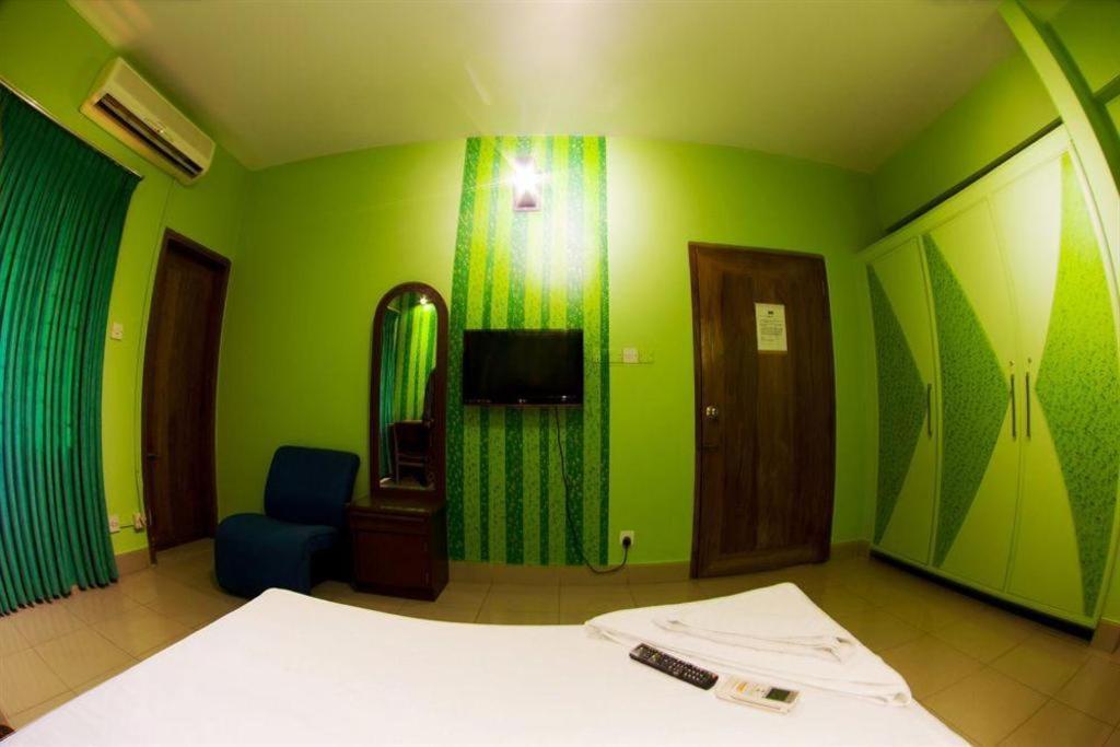 Tropical Daisy Hotell Dhaka Exteriör bild
