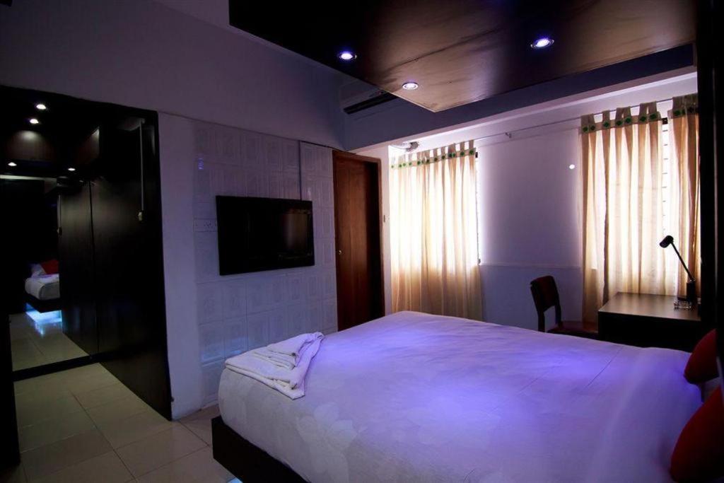 Tropical Daisy Hotell Dhaka Exteriör bild