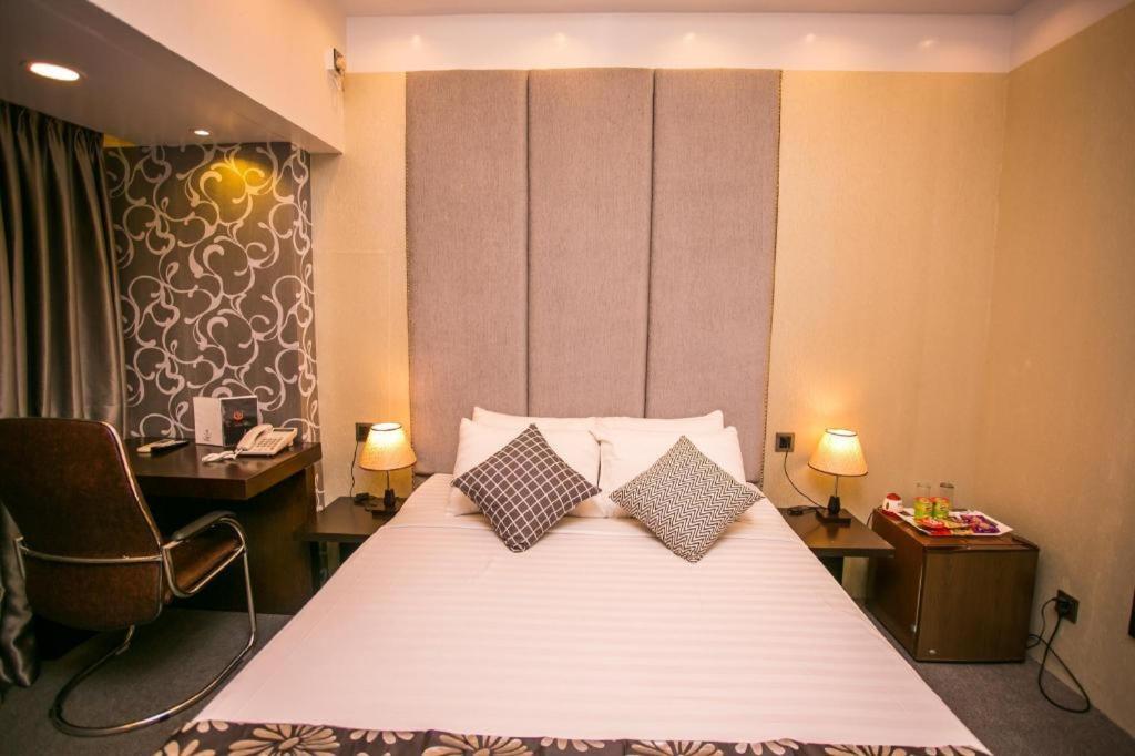 Tropical Daisy Hotell Dhaka Exteriör bild
