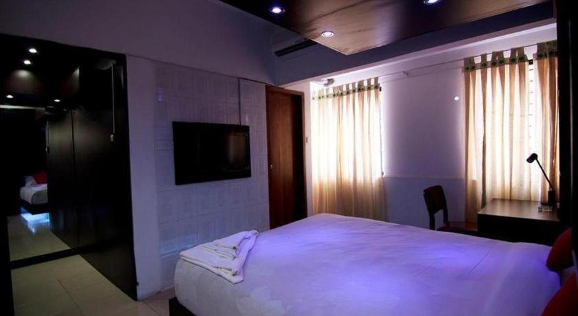 Tropical Daisy Hotell Dhaka Exteriör bild