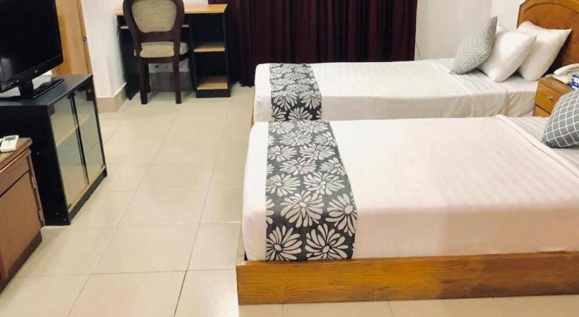 Tropical Daisy Hotell Dhaka Exteriör bild