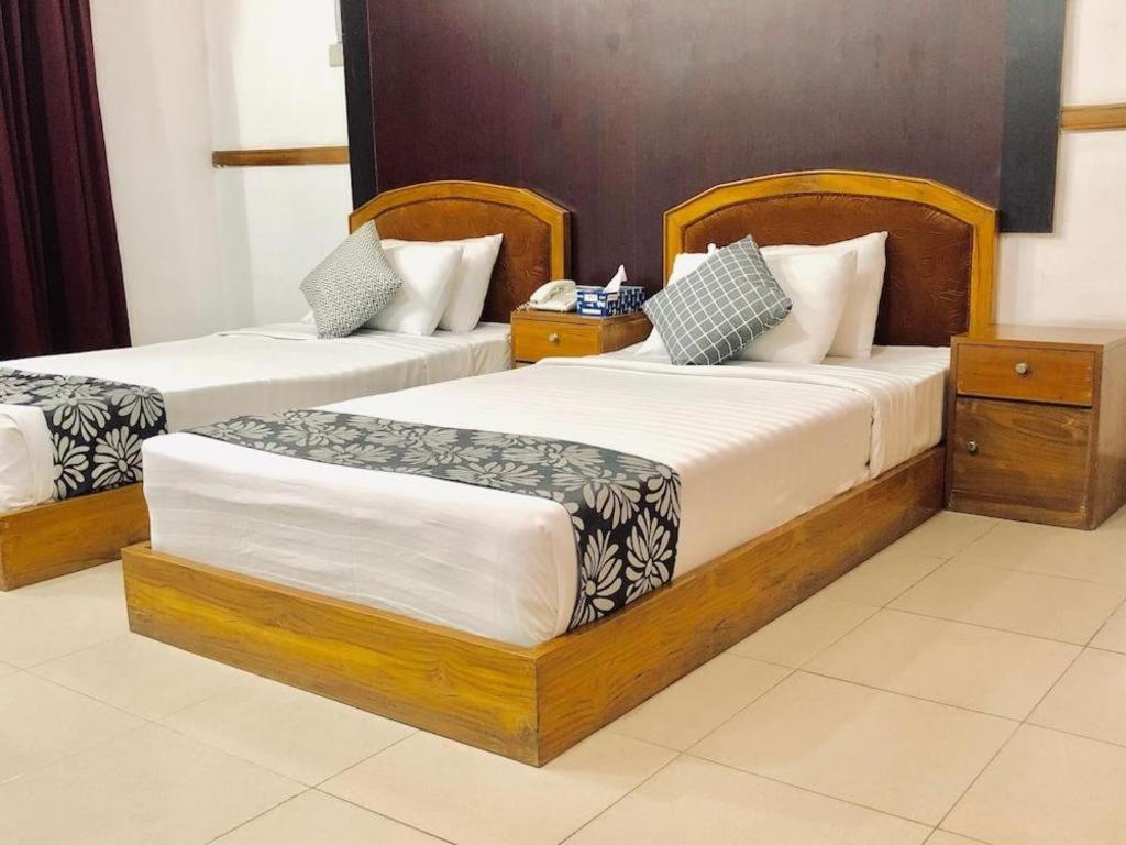 Tropical Daisy Hotell Dhaka Exteriör bild
