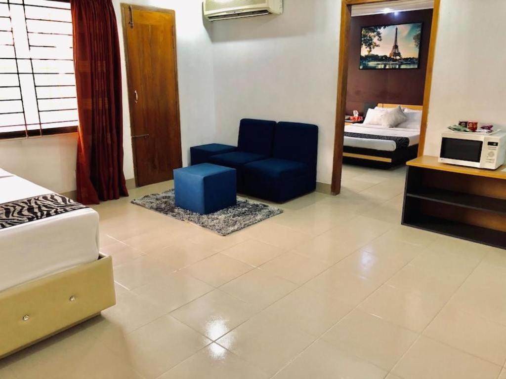 Tropical Daisy Hotell Dhaka Exteriör bild