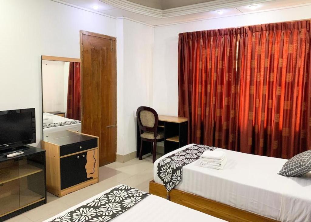 Tropical Daisy Hotell Dhaka Exteriör bild