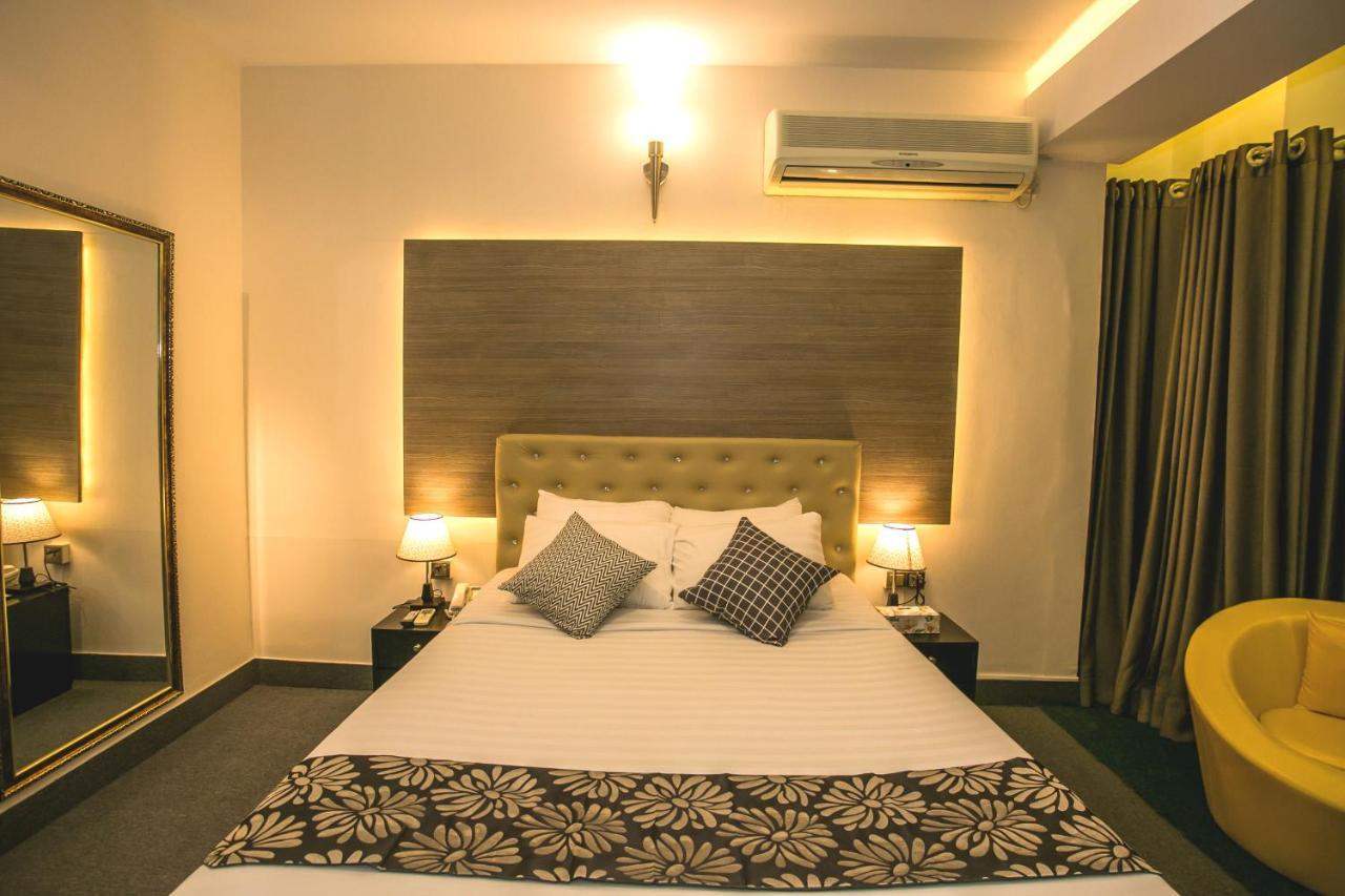 Tropical Daisy Hotell Dhaka Exteriör bild